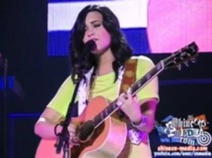 Demi Lovato - Catch Me Live (536)