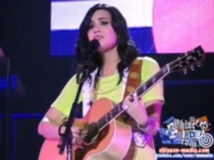 Demi Lovato - Catch Me Live (542)