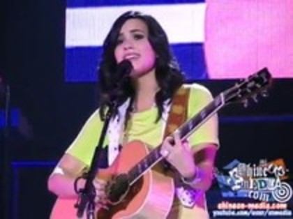 Demi Lovato - Catch Me Live (543)