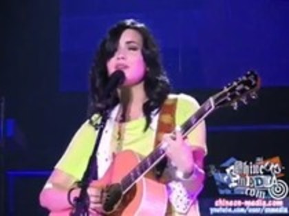 Demi Lovato - Catch Me Live (572)