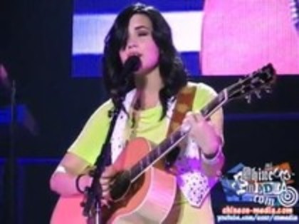 Demi Lovato - Catch Me Live (513)