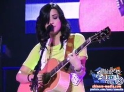 Demi Lovato - Catch Me Live (519)