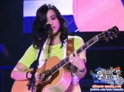 Demi Lovato - Catch Me Live (523)