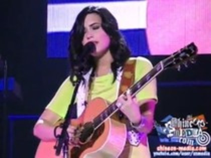 Demi Lovato - Catch Me Live (535)