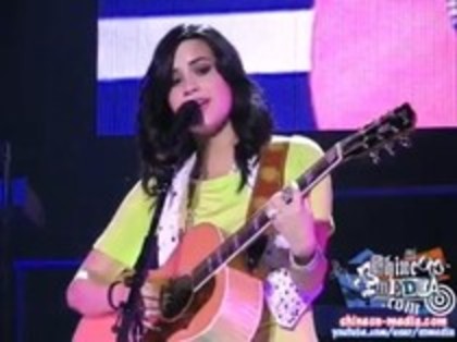 Demi Lovato - Catch Me Live (551)