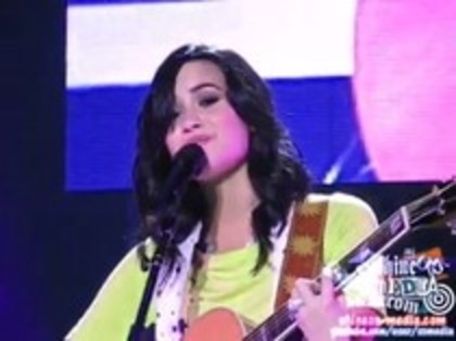 Demi Lovato - Catch Me Live (584)
