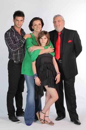 304654_237283566314994_227253193984698_675811_5536396_n - pariu cu viata sezonul 2