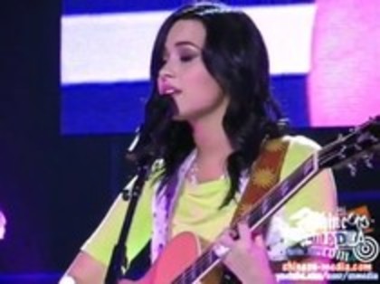 Demi Lovato - Catch Me Live (980)