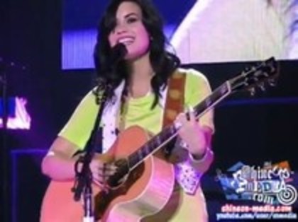 Demi Lovato - Catch Me Live (1442) - Demilush - Catch Me Live Part oo4