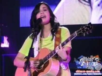 Demi Lovato - Catch Me Live (1467)