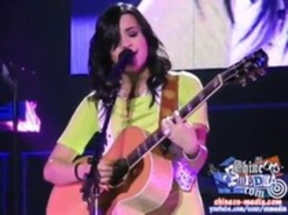 Demi Lovato - Catch Me Live (1490) - Demilush - Catch Me Live Part oo4