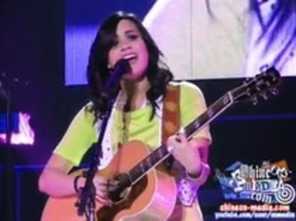 Demi Lovato - Catch Me Live (1493) - Demilush - Catch Me Live Part oo4
