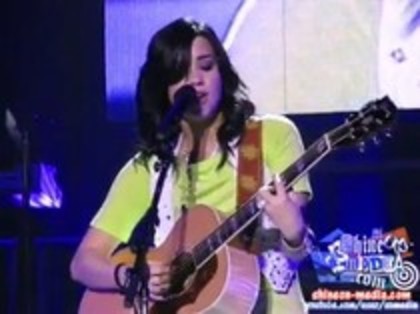 Demi Lovato - Catch Me Live (1534)