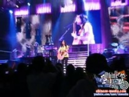 Demi Lovato - Catch Me Live (1555)