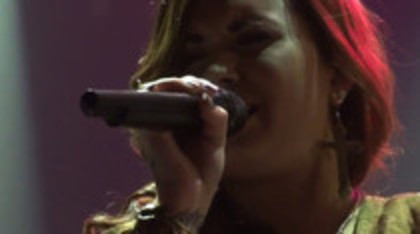 Demi Lovato - My Love is Like A Star - Soundcheck (95)