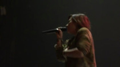 Demi Lovato - My Love is Like A Star - Soundcheck (977)