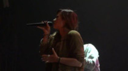 Demi Lovato - My Love is Like A Star - Soundcheck (1000) Demi Lovato - My Love is Like A Star - Soundcheck (1000)