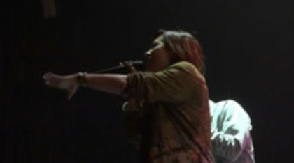 Demi Lovato - My Love is Like A Star - Soundcheck (1006) Demi Lovato - My Love is Like A Star - Soundcheck (1006)