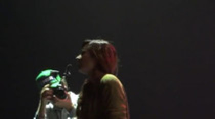 Demi Lovato - My Love is Like A Star - Soundcheck (995) Demi Lovato - My Love is Like A Star - Soundcheck (995)