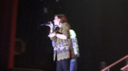 Demi Lovato - My Love is Like A Star - Soundcheck (1049)