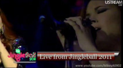 Demi Lovato My Love is Like a Star live - Jingle Ball 2011 (105)