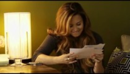 Demi Lovato - Give Your Heart a Break Behind The Scenes (2406)