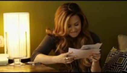 Demi Lovato - Give Your Heart a Break Behind The Scenes (2409)