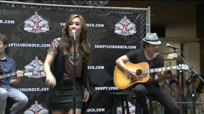 Demi Lovato  Live at Glendale Galleria  in LA for Cambio in HD 03635 - Demilush - Live at Glendale Galleria in LA for Cambio Part oo7