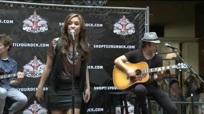 Demi Lovato  Live at Glendale Galleria  in LA for Cambio in HD 03643 - Demilush - Live at Glendale Galleria in LA for Cambio Part oo7