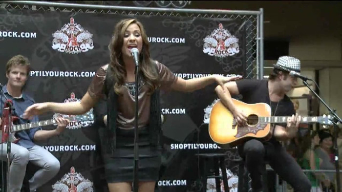 Demi Lovato  Live at Glendale Galleria  in LA for Cambio in HD 03702 - Demilush - Live at Glendale Galleria in LA for Cambio Part oo7