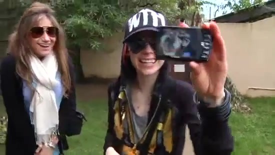 Avril Lavigne- At The Zoo (2011) 107 - Avril - Lavigne - At - ZOO - Video - Captures