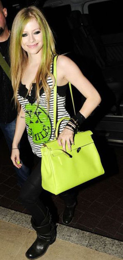 tumblr_m1zwwl6PYp1rt30j4o1_500 - Avril - Lavigne - Cateva - Poze - Tumblr