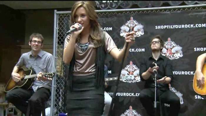 Demi Lovato  Live at Glendale Galleria  in LA for Cambio in HD 04063 - Demilush - Live at Glendale Galleria in LA for Cambio Part oo8