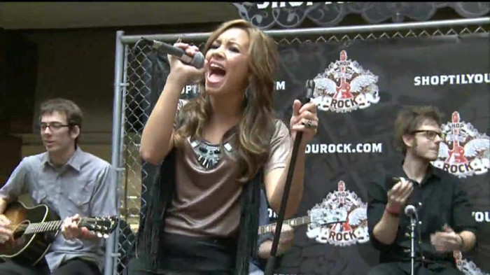 Demi Lovato  Live at Glendale Galleria  in LA for Cambio in HD 04426 - Demilush - Live at Glendale Galleria in LA for Cambio Part oo8