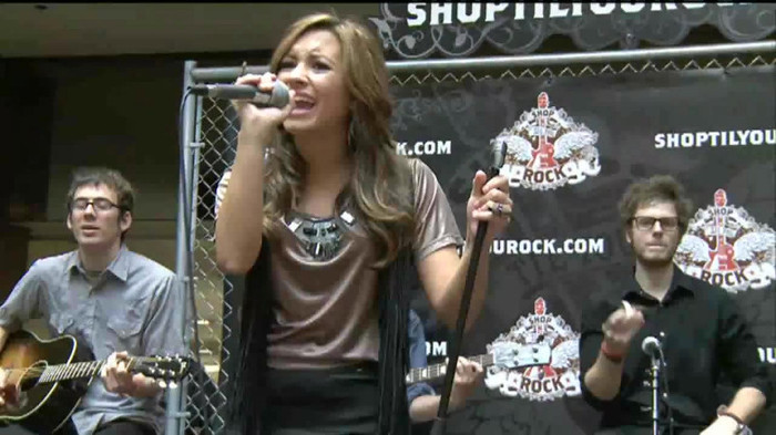 Demi Lovato  Live at Glendale Galleria  in LA for Cambio in HD 04446
