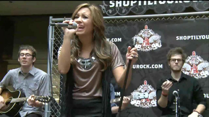 Demi Lovato  Live at Glendale Galleria  in LA for Cambio in HD 04447