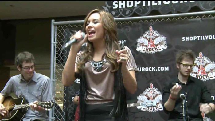Demi Lovato  Live at Glendale Galleria  in LA for Cambio in HD 04509 - Demilush - Live at Glendale Galleria in LA for Cambio Part oo9