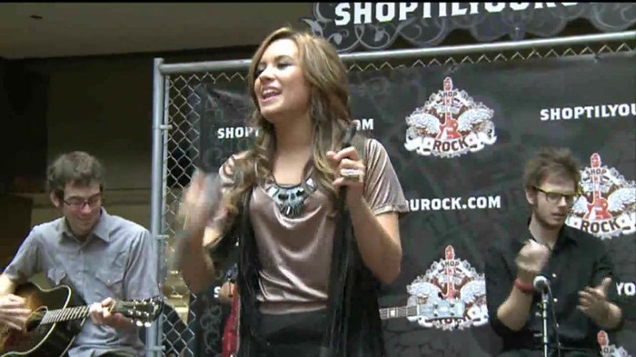 Demi Lovato  Live at Glendale Galleria  in LA for Cambio in HD 04512