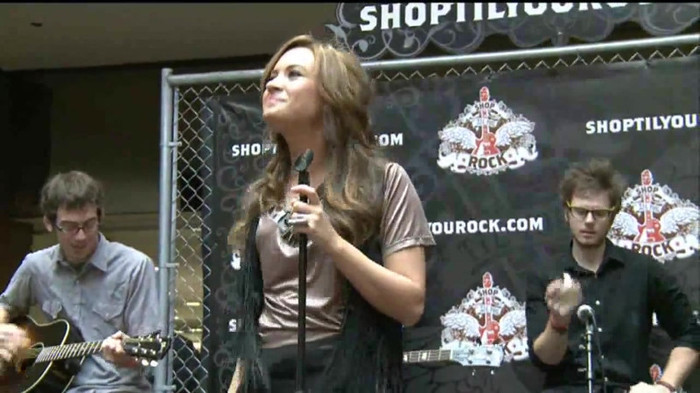 Demi Lovato  Live at Glendale Galleria  in LA for Cambio in HD 04533