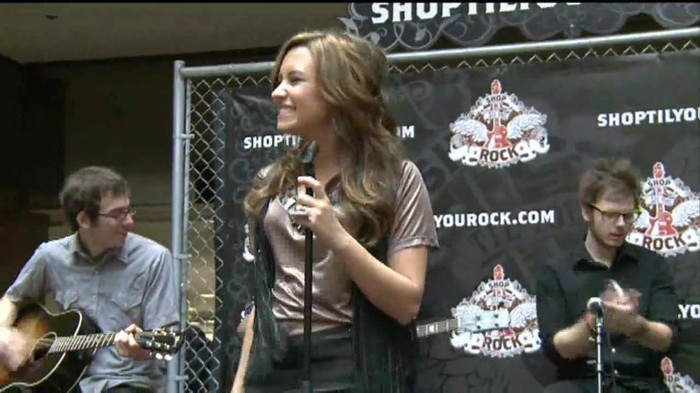 Demi Lovato  Live at Glendale Galleria  in LA for Cambio in HD 04556