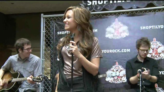 Demi Lovato  Live at Glendale Galleria  in LA for Cambio in HD 04557