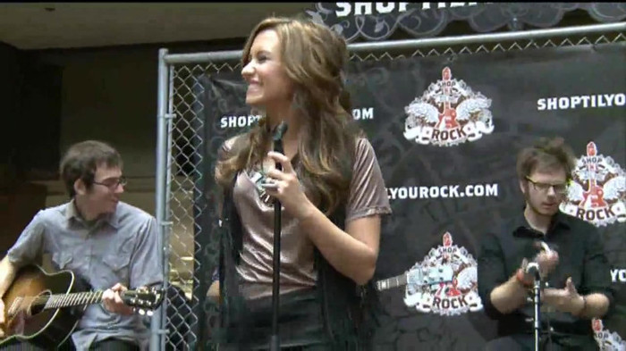 Demi Lovato  Live at Glendale Galleria  in LA for Cambio in HD 04560