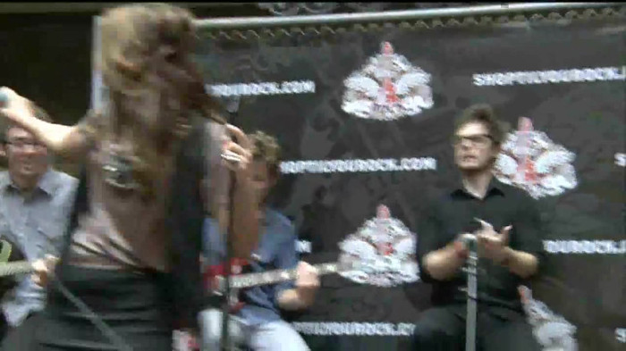 Demi Lovato  Live at Glendale Galleria  in LA for Cambio in HD 04631 Demi Lovato  Live at Glendale Galleria  in LA for Cambio in HD 04631