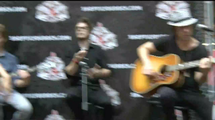 Demi Lovato  Live at Glendale Galleria  in LA for Cambio in HD 04655 Demi Lovato  Live at Glendale Galleria  in LA for Cambio in HD 04655