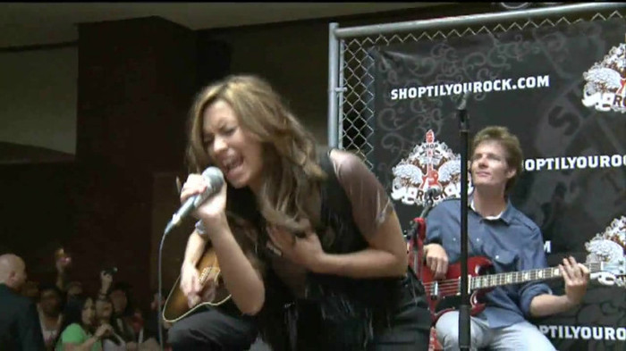 Demi Lovato  Live at Glendale Galleria  in LA for Cambio in HD 04800