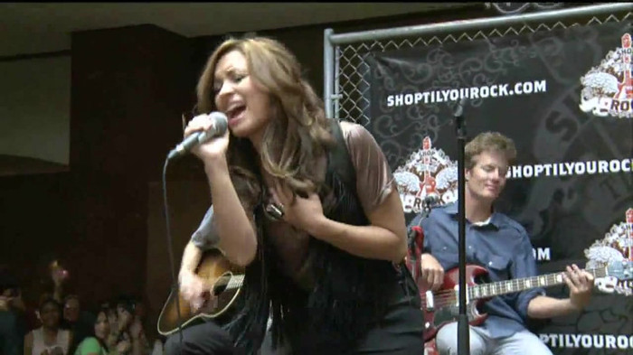 Demi Lovato  Live at Glendale Galleria  in LA for Cambio in HD 04810