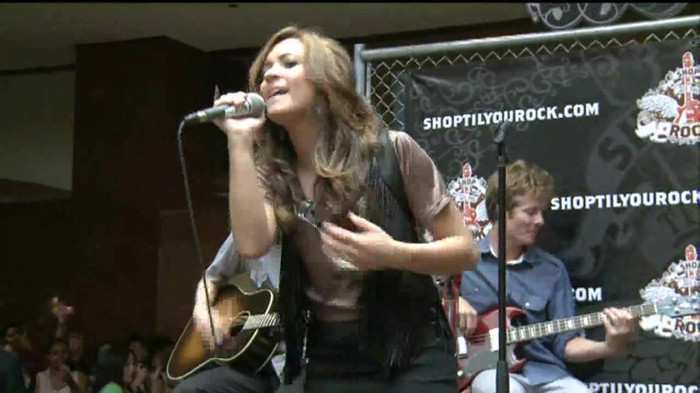 Demi Lovato  Live at Glendale Galleria  in LA for Cambio in HD 04820 - Demilush - Live at Glendale Galleria in LA for Cambio Part oo9
