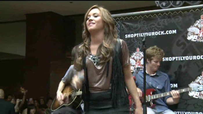 Demi Lovato  Live at Glendale Galleria  in LA for Cambio in HD 04852 - Demilush - Live at Glendale Galleria in LA for Cambio Part oo9