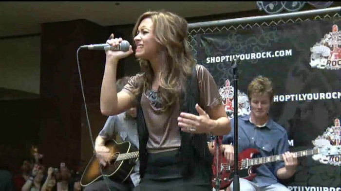 Demi Lovato  Live at Glendale Galleria  in LA for Cambio in HD 04880 - Demilush - Live at Glendale Galleria in LA for Cambio Part oo9