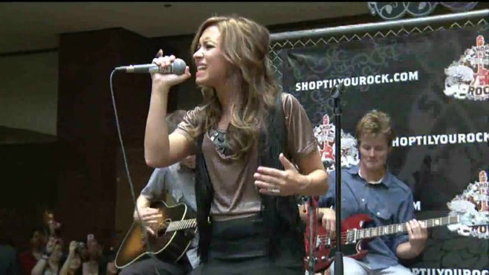 Demi Lovato  Live at Glendale Galleria  in LA for Cambio in HD 04881 - Demilush - Live at Glendale Galleria in LA for Cambio Part oo9